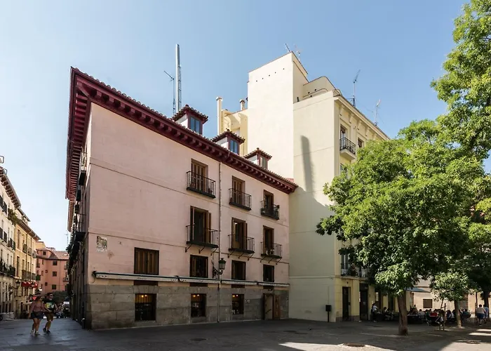 Gomez De Mora